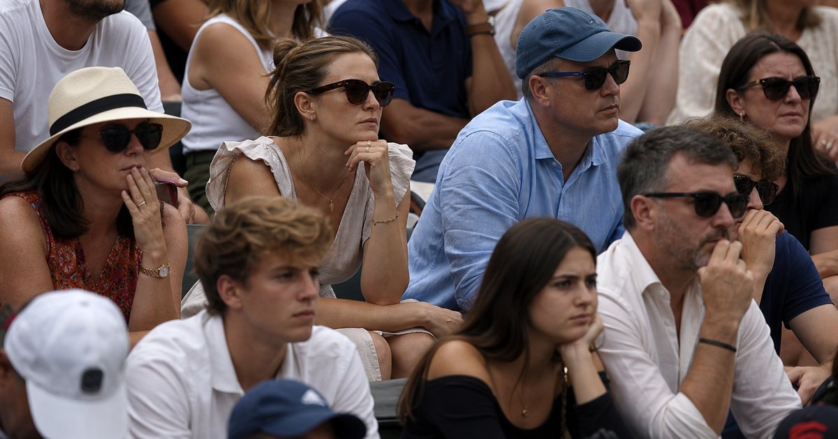 Why Do Spectators Prefer a Live Updating Bracket Over a Printed One?